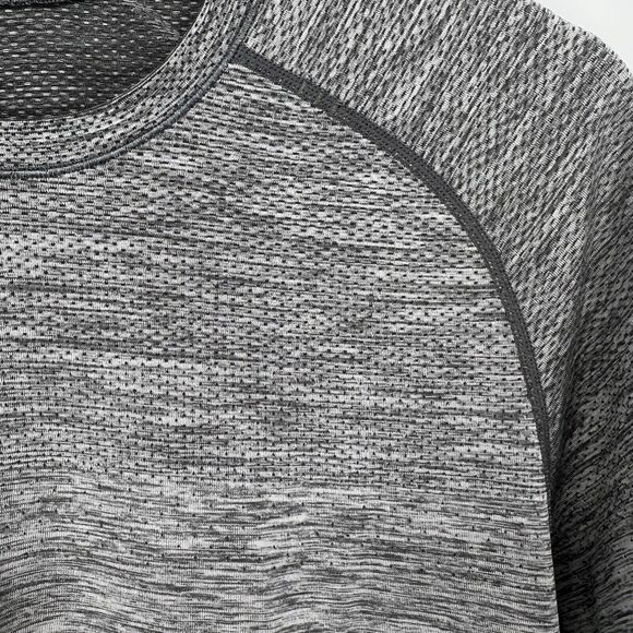 LULULEMON Men's Metal Vent Tech Short Sleeve T Shirt Size S - Picture 3 of 10